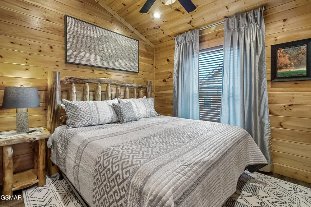 1246 Bird Nest Way Sevierville, TN 37862