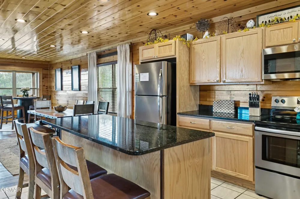 1246 Bird Nest Way Sevierville, TN 37862