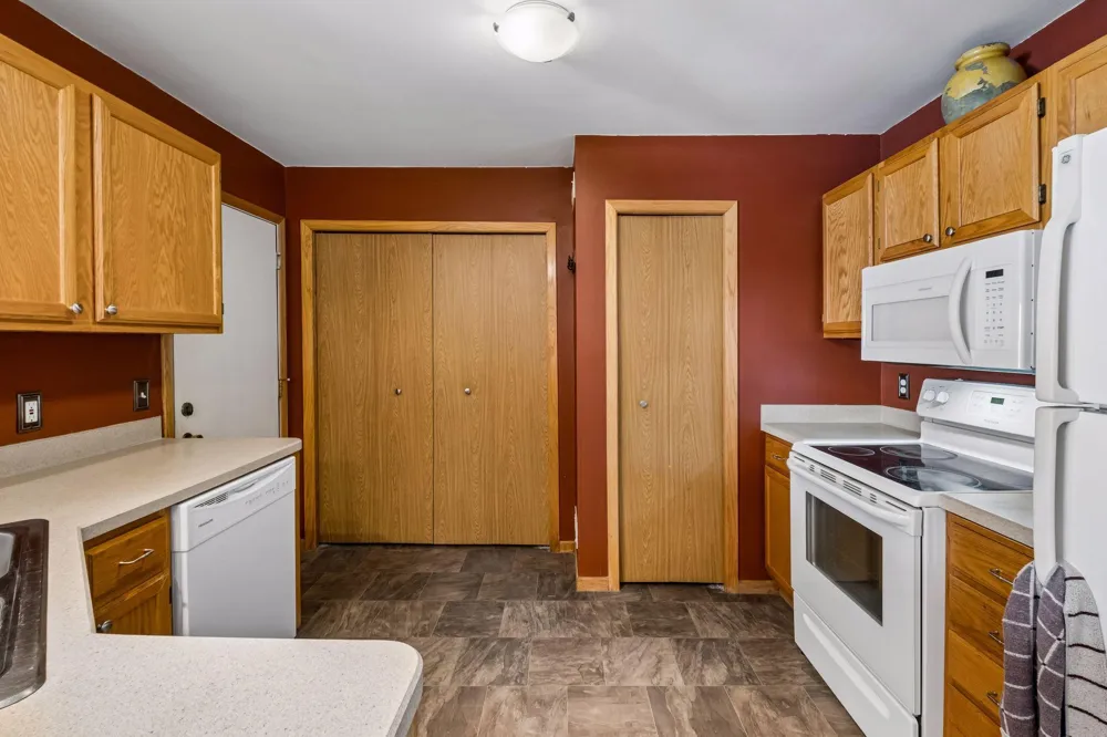 12886 Echo Lane Apple Valley, MN 55124