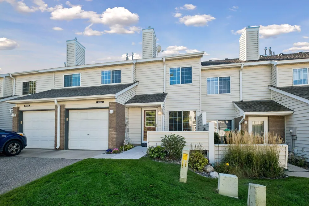 12886 Echo Lane Apple Valley, MN 55124