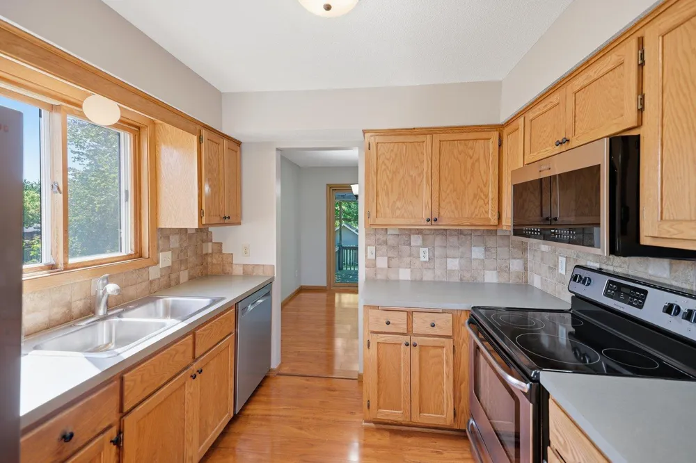 13334 Thrush Street NW Andover, MN 55304