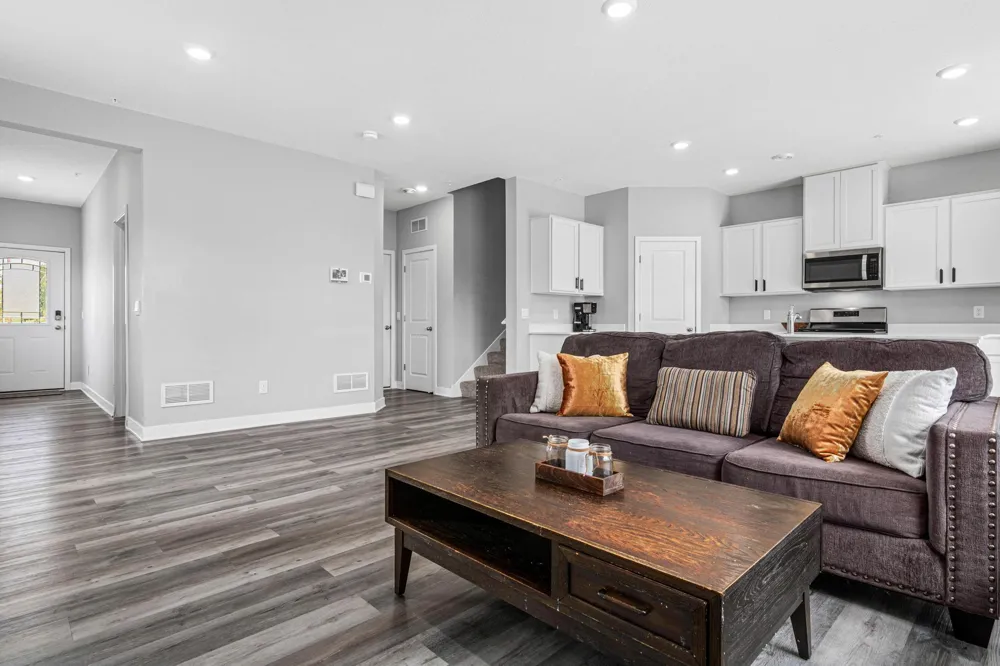 5092 Stable View Drive Woodbury, MN 55129