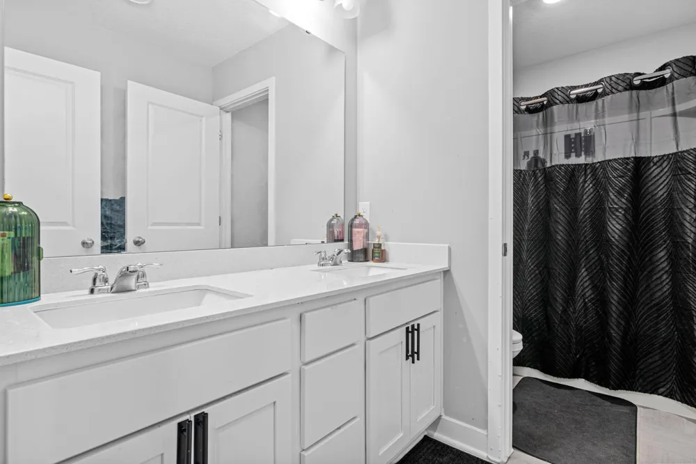 5092 Stable View Drive Woodbury, MN 55129