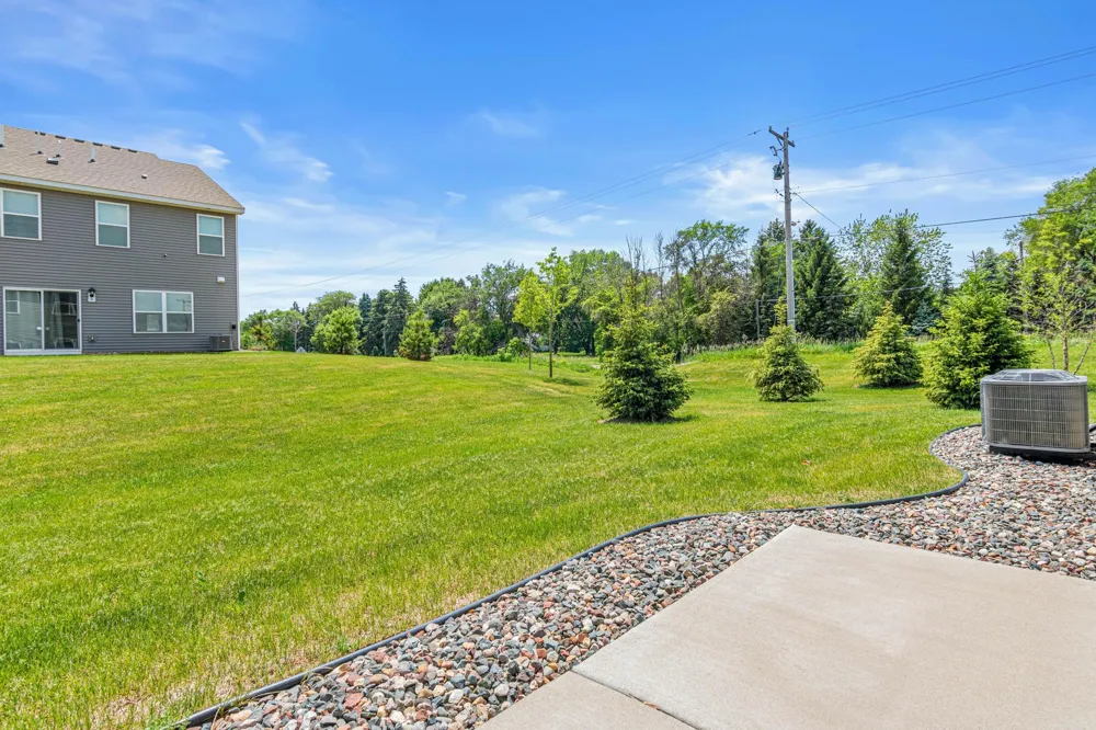 5092 Stable View Drive Woodbury, MN 55129