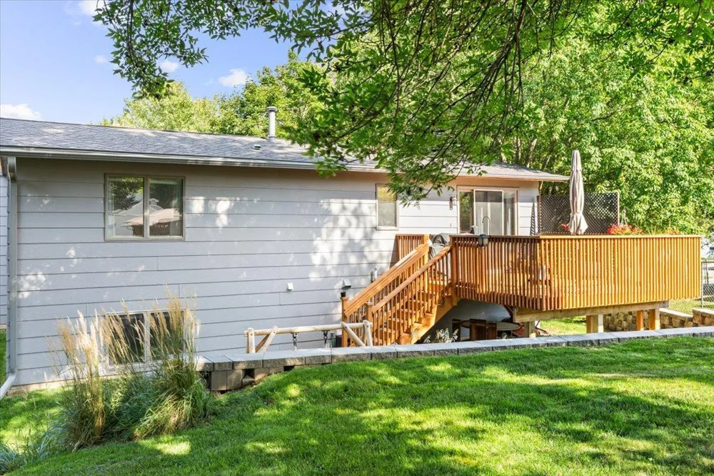 4204 1st Street NW Rochester, MN 55901