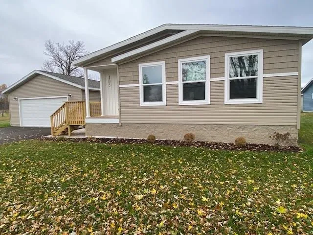 105 NW 4th Avenue Staples, MN 56479