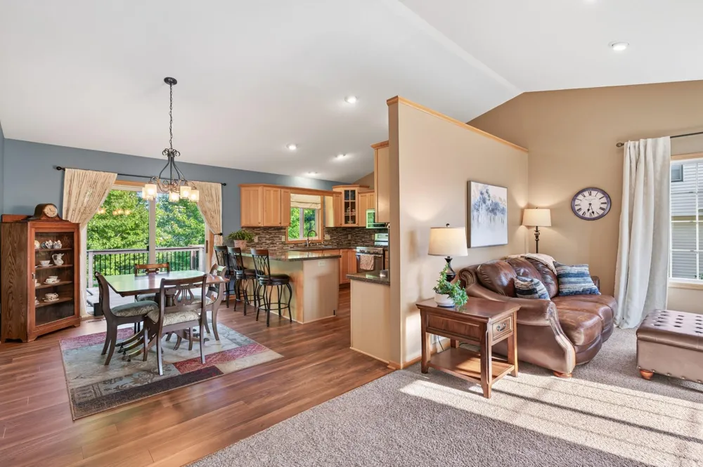 1233 Irvine Drive Hanover, MN 55341