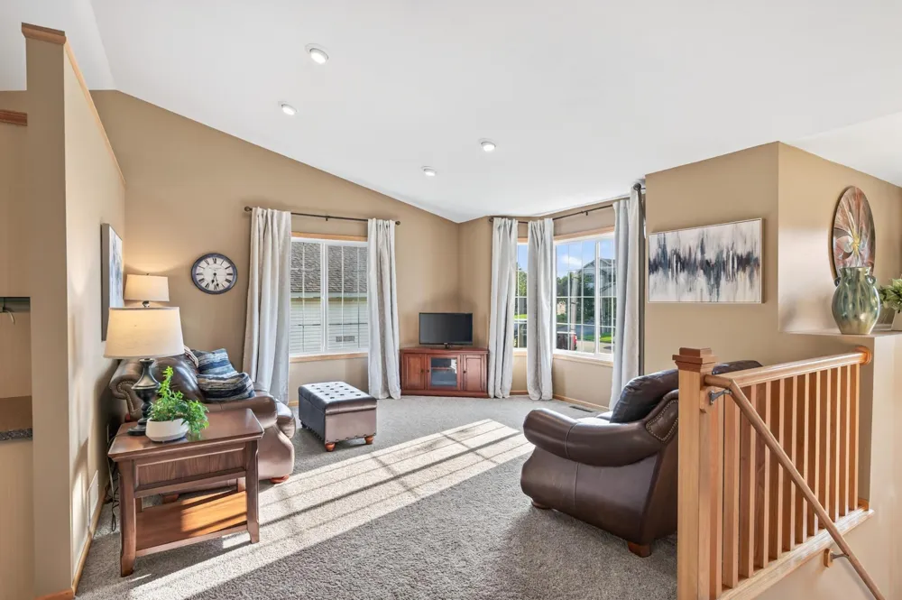 1233 Irvine Drive Hanover, MN 55341
