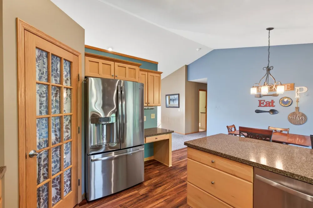 1233 Irvine Drive Hanover, MN 55341