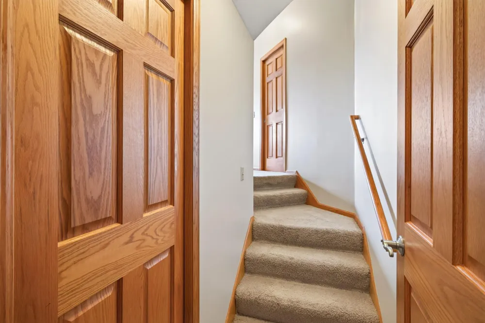 1233 Irvine Drive Hanover, MN 55341
