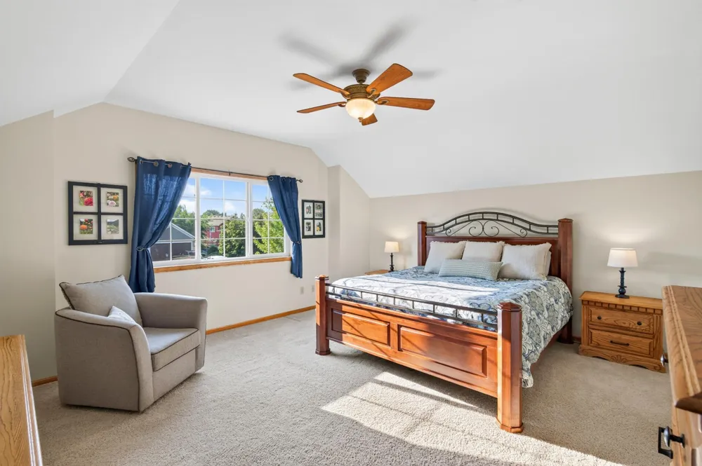 1233 Irvine Drive Hanover, MN 55341