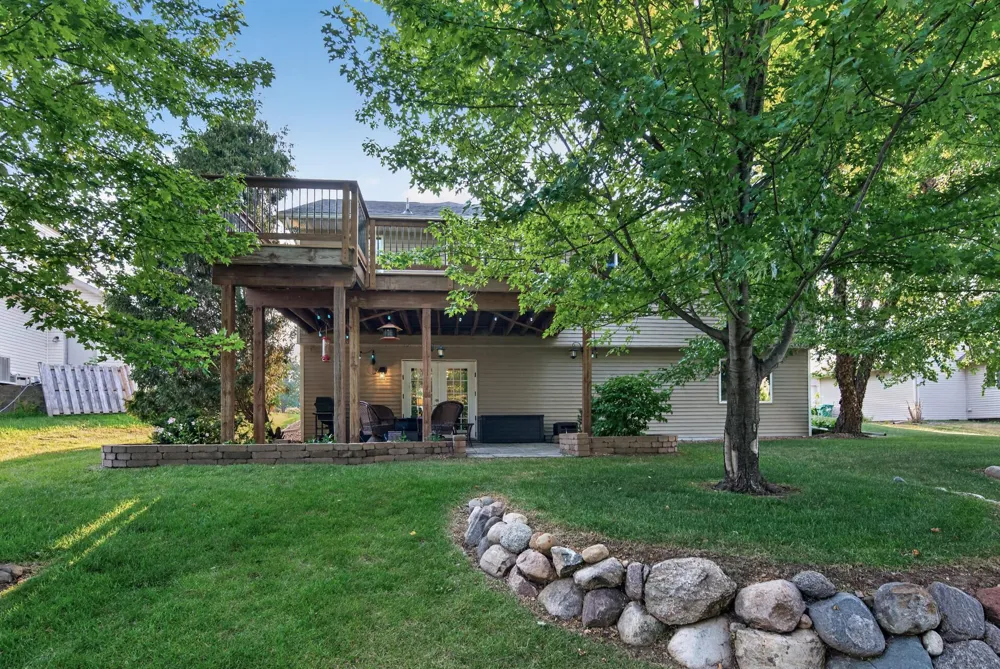 1233 Irvine Drive Hanover, MN 55341