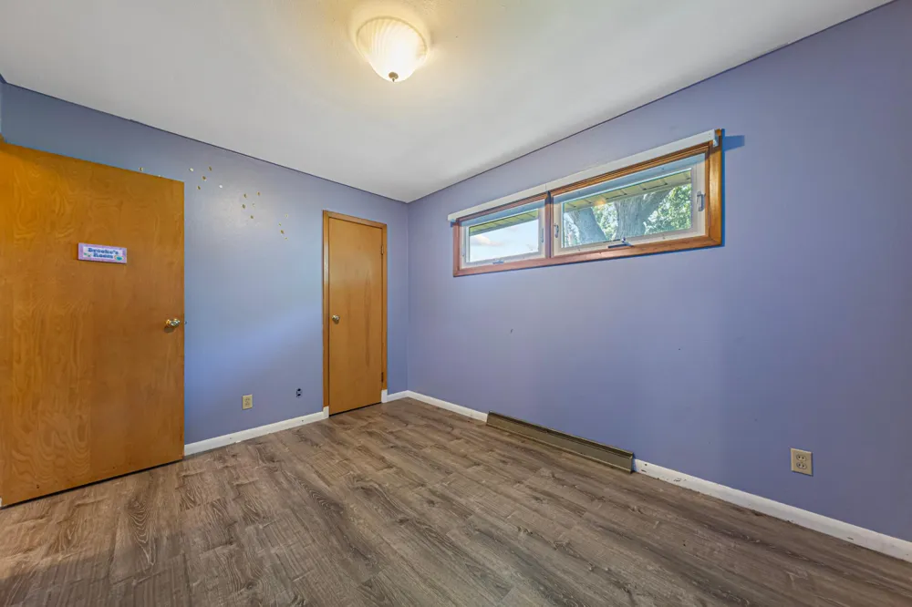 366 Waterville Avenue Le Center, MN 56057