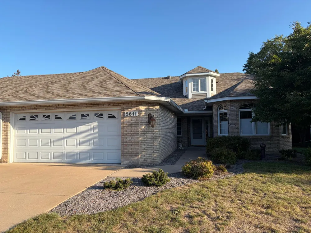 5611 Dunlap Avenue Shoreview, MN 55126