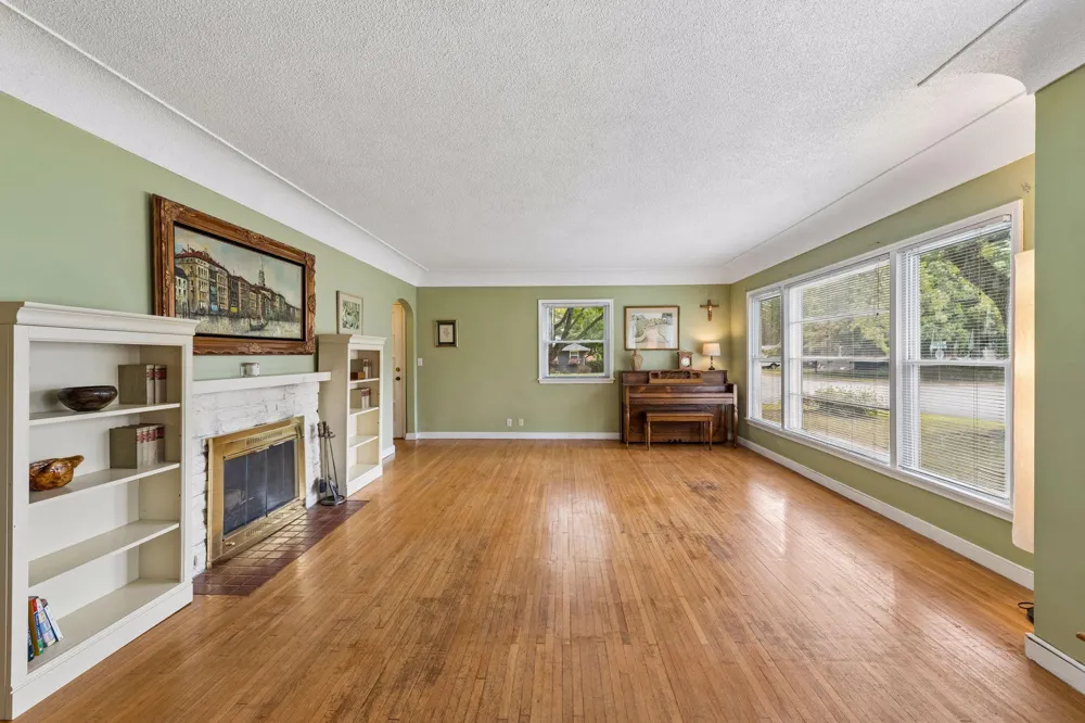 317 Franklin Avenue SW Watertown, MN 55388