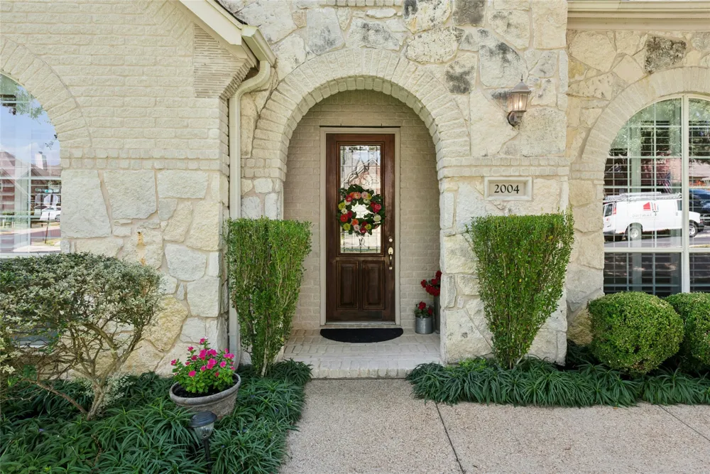 2004 Westvalley Place Round Rock, TX 78665