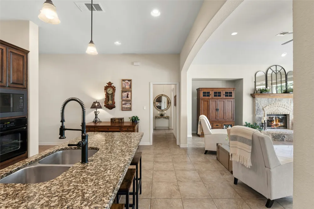 2004 Westvalley Place Round Rock, TX 78665