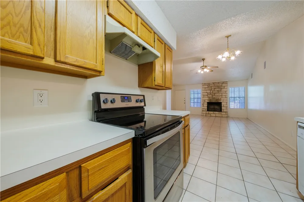 8810 Piney Point Drive #B Austin, TX 78729