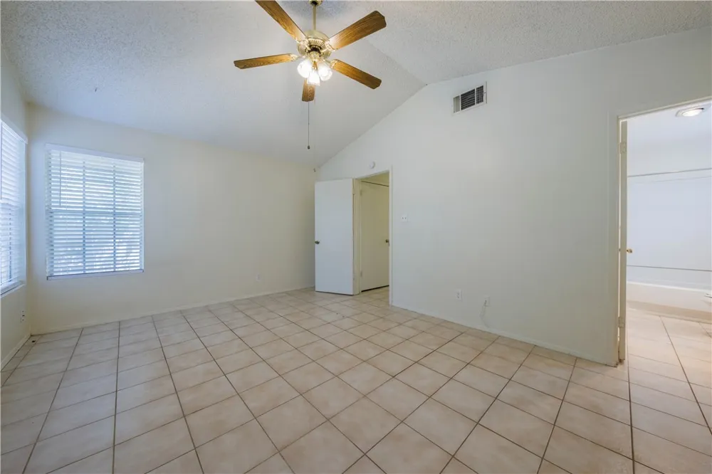 8810 Piney Point Drive #B Austin, TX 78729