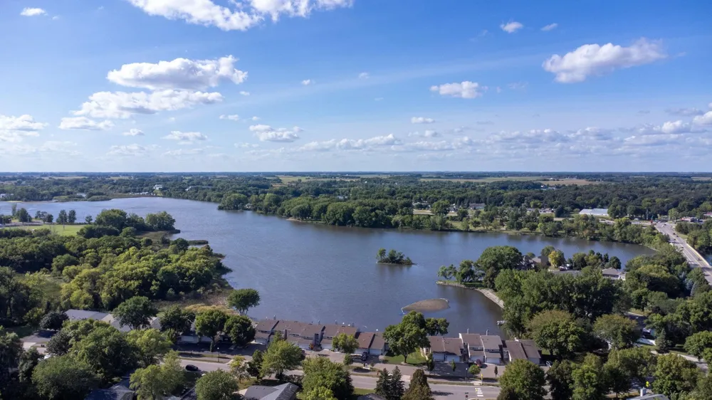 346 School Road SW Hutchinson, MN 55350