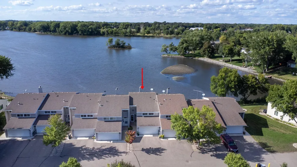 346 School Road SW Hutchinson, MN 55350