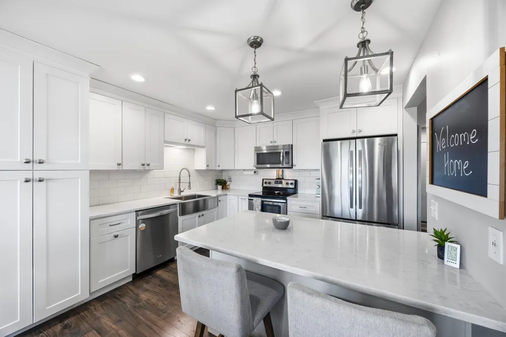 346 School Road SW Hutchinson, MN 55350