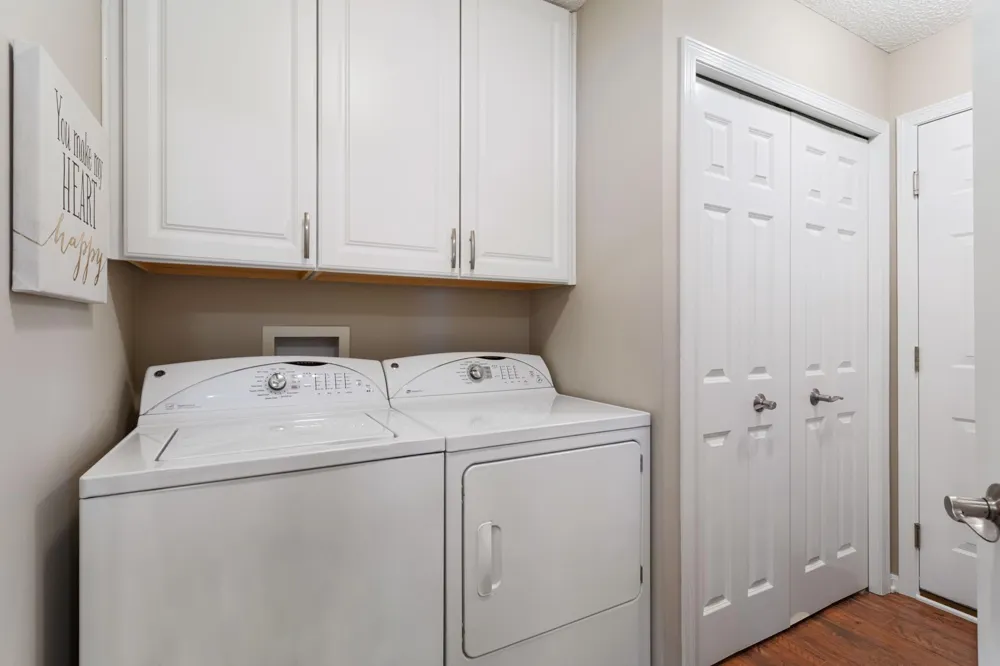 7874 Heinbuch Trail Woodbury, MN 55125