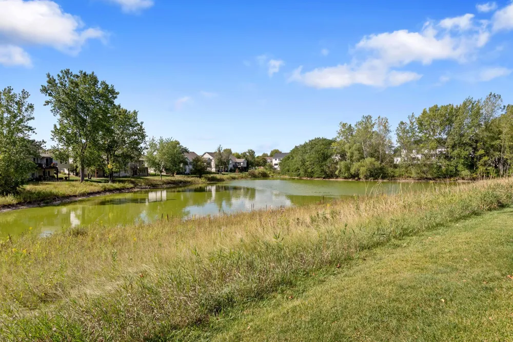 7874 Heinbuch Trail Woodbury, MN 55125