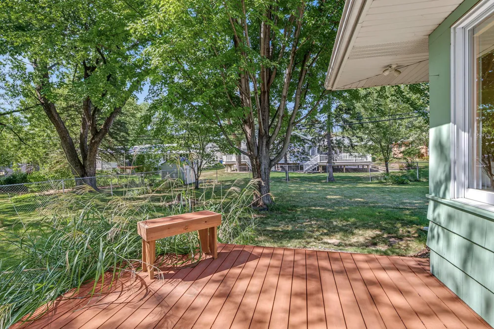7220 W Shore Drive Edina, MN 55435