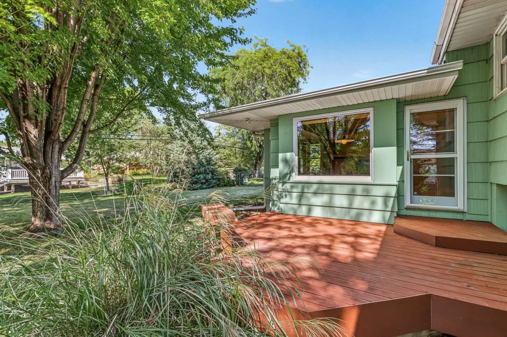 7220 W Shore Drive Edina, MN 55435
