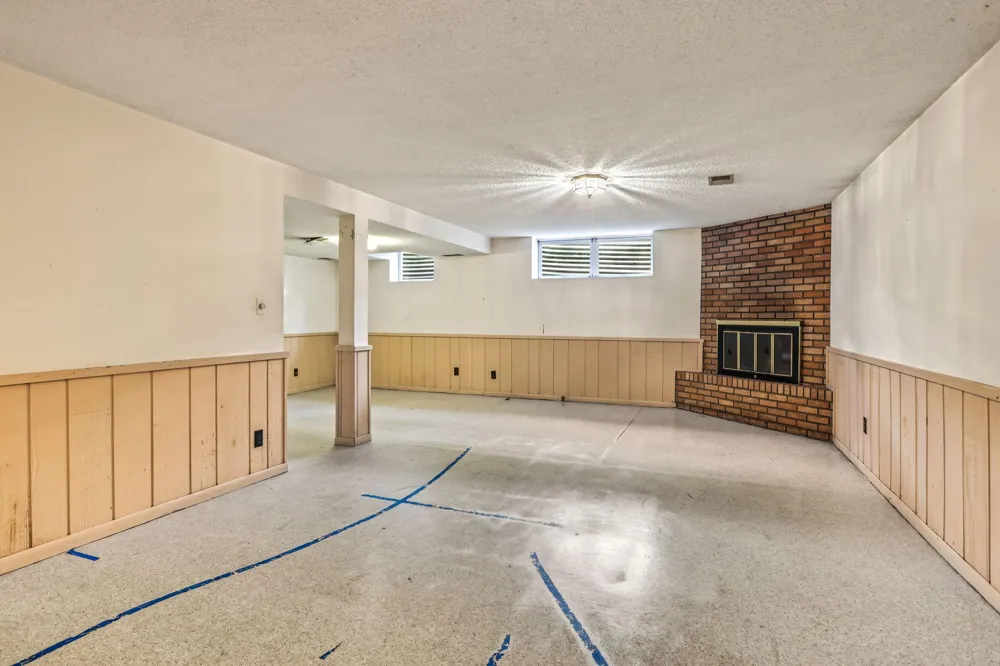 7220 W Shore Drive Edina, MN 55435