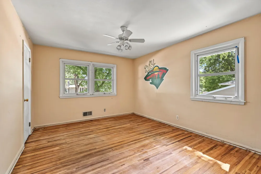 7220 W Shore Drive Edina, MN 55435