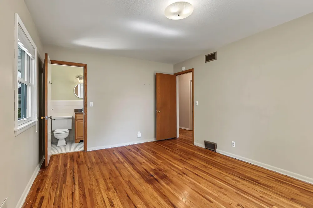 7220 W Shore Drive Edina, MN 55435