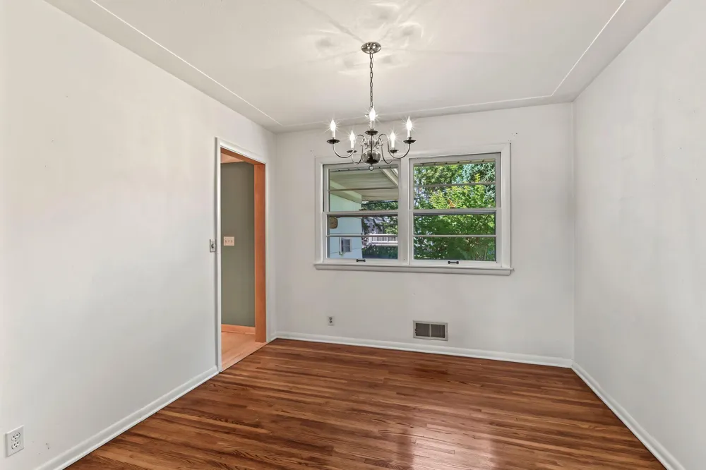 7220 W Shore Drive Edina, MN 55435
