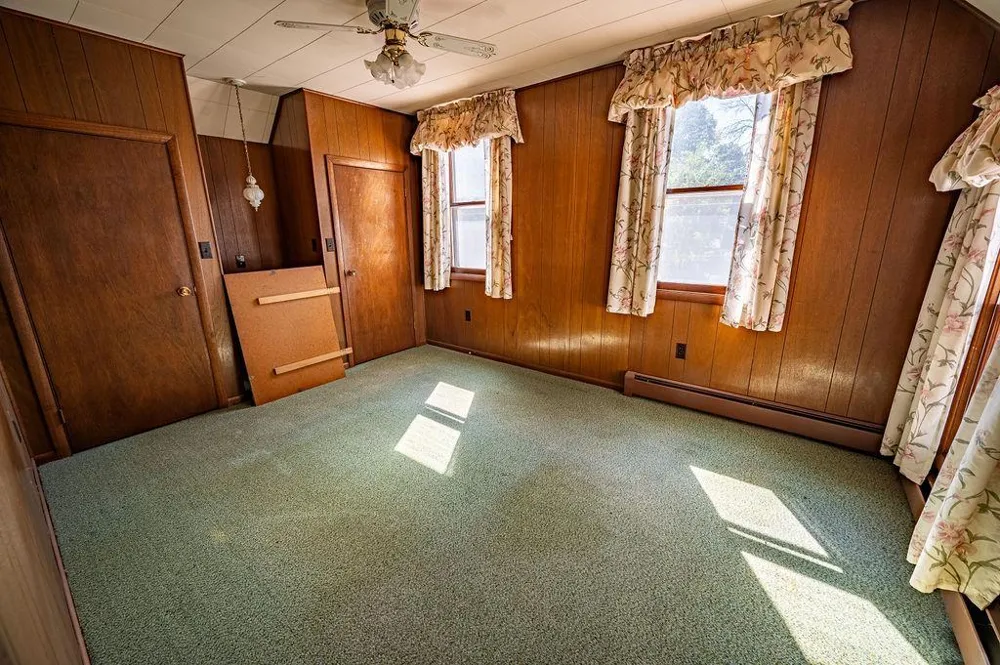 286 S Piety Street Ellsworth, WI 54011