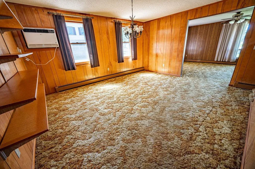 286 S Piety Street Ellsworth, WI 54011