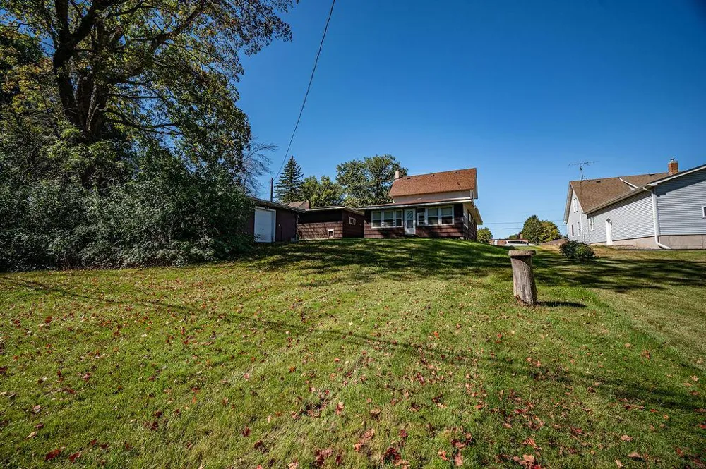 286 S Piety Street Ellsworth, WI 54011