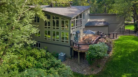 16 Timberglade Road