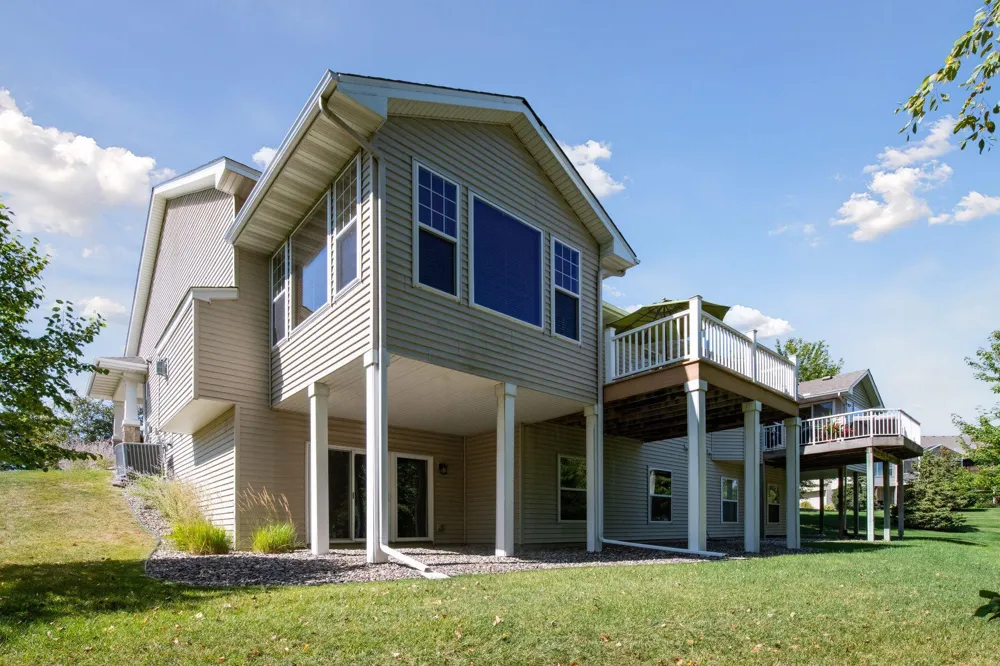 7762 Vasserman Place Chanhassen, MN 55317