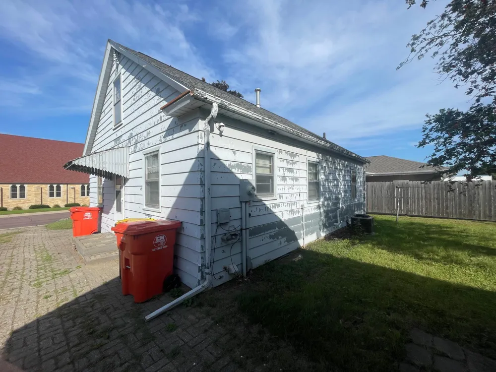 307 S Grant Street Fairmont, MN 56031