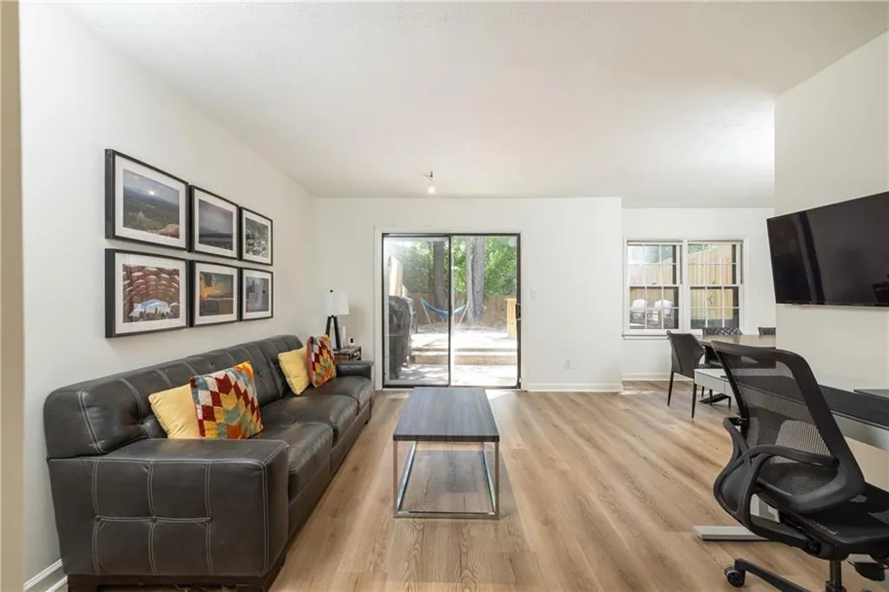 2702 Meadow Mere E Atlanta, GA 30341