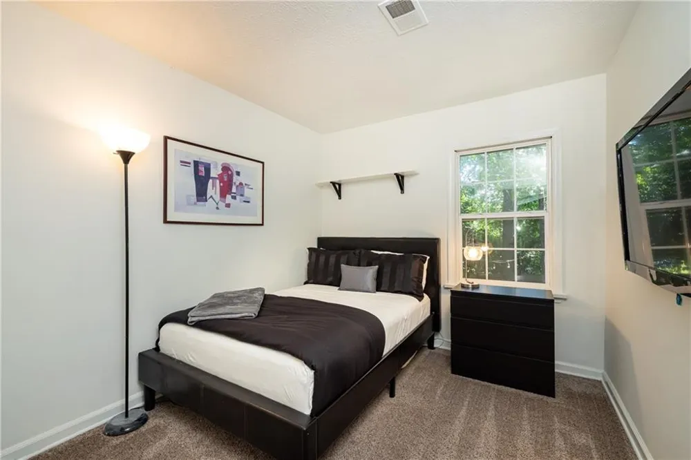 2702 Meadow Mere E Atlanta, GA 30341
