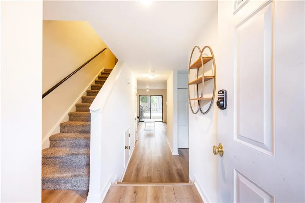 2702 Meadow Mere E Atlanta, GA 30341