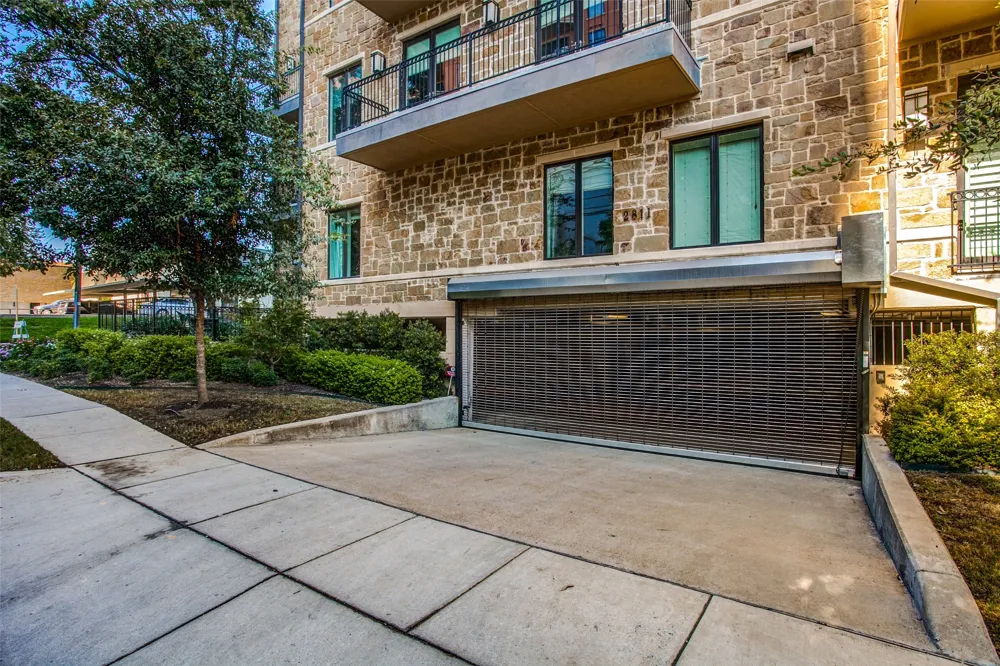 2811 Hood Street #C Dallas, TX 75219
