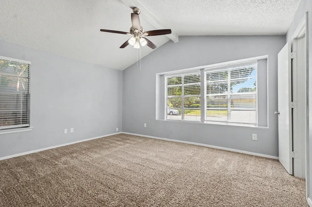 405 Sixpence Lane Euless, TX 76039