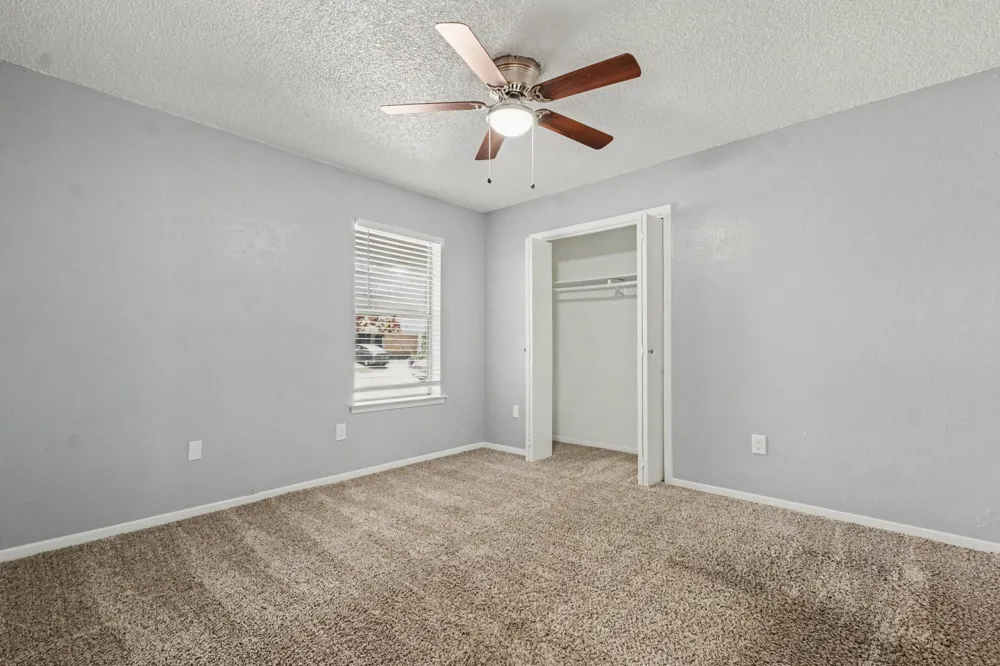 405 Sixpence Lane Euless, TX 76039