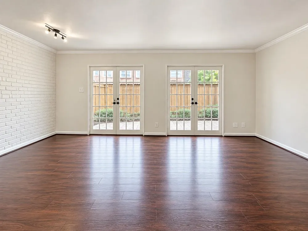 526 Post Oak Lane Houston, TX 77024
