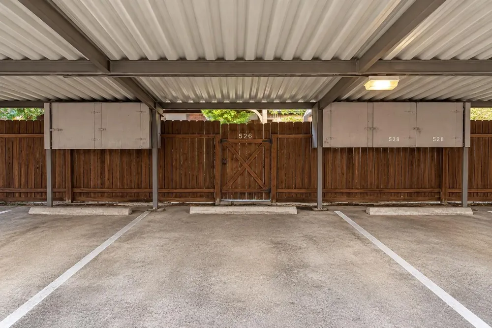 526 Post Oak Lane Houston, TX 77024