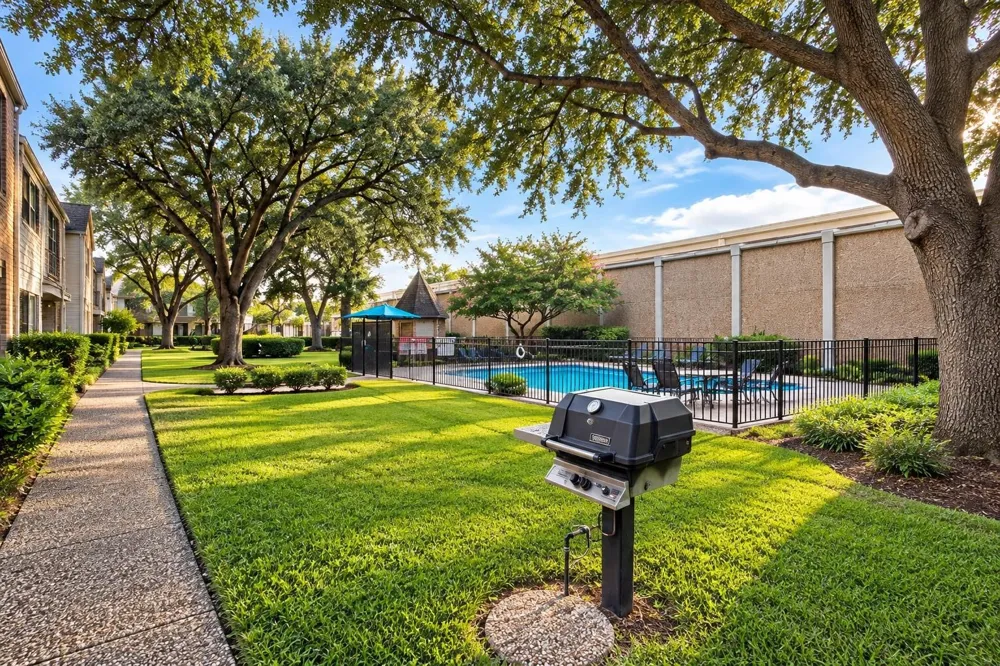 526 Post Oak Lane Houston, TX 77024