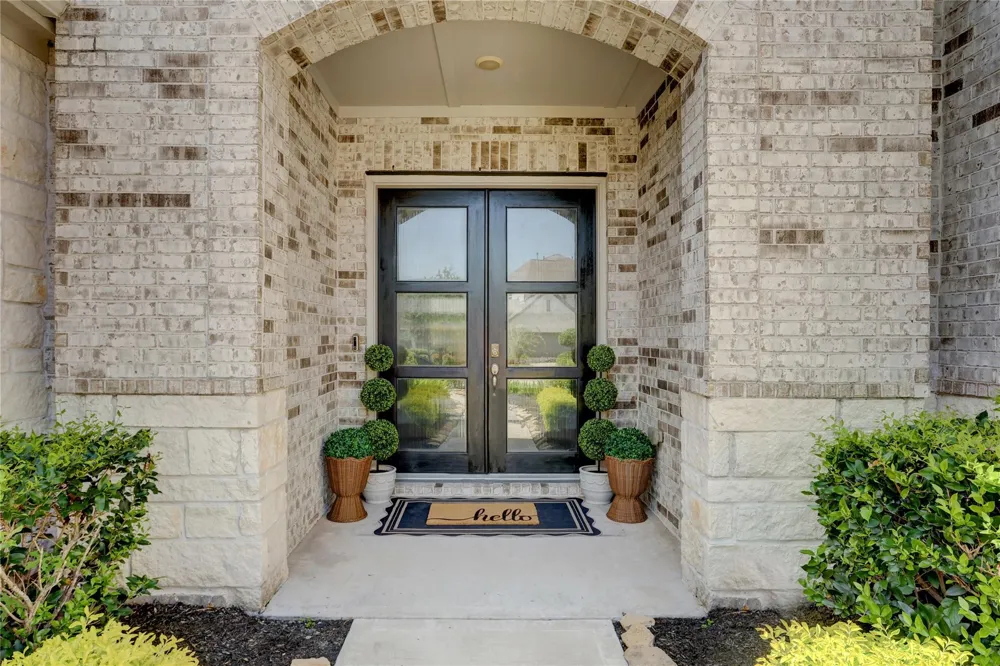 10615 Parkwood Court Missouri City, TX 77459